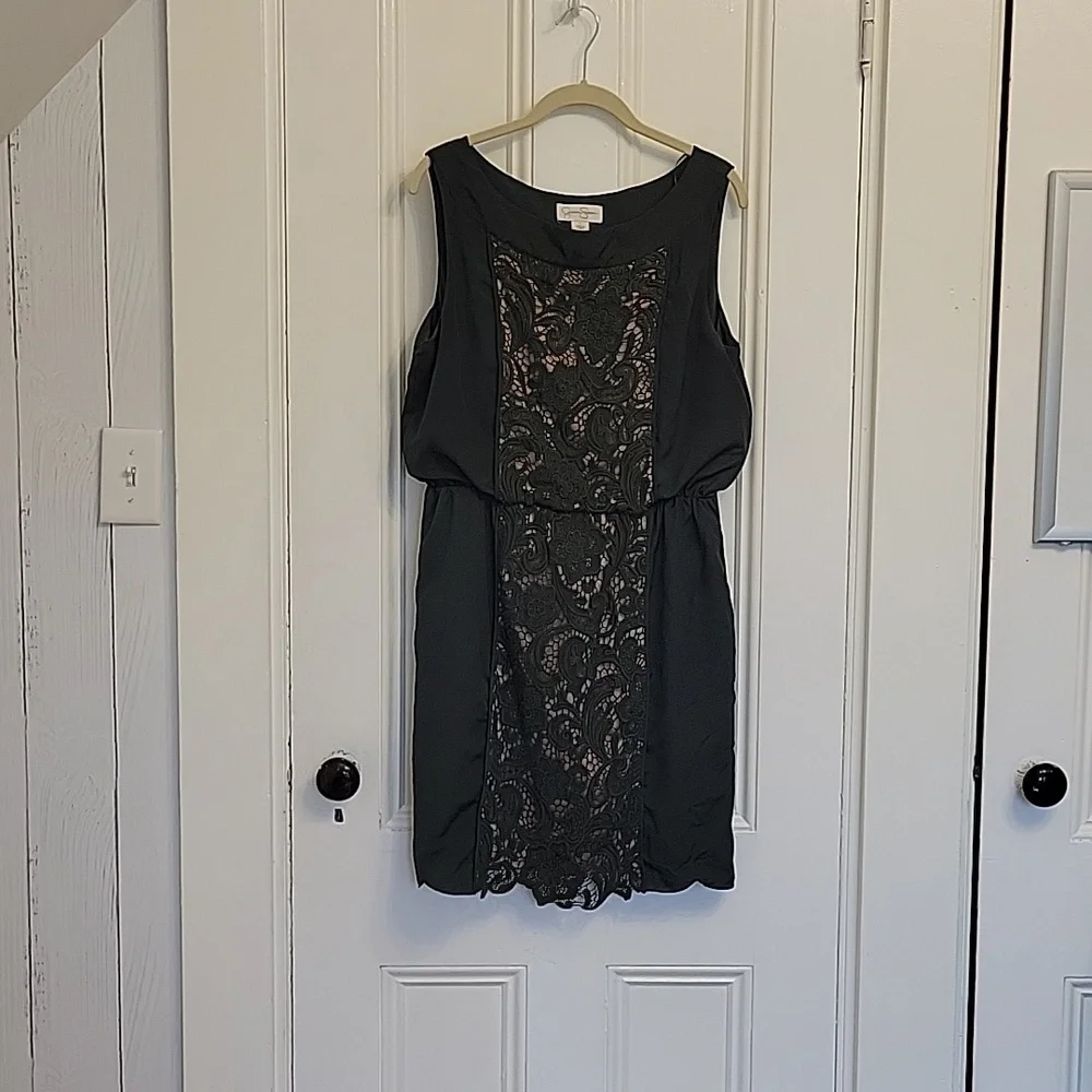 Dress - Picture 1 of 3